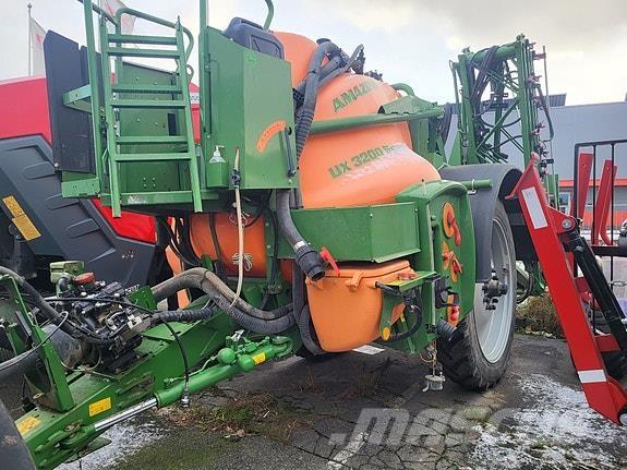 Amazone UX3200 Iseliikuvad pritsid