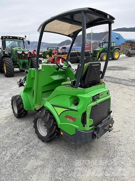 Avant R20 Kompaktlaadurid
