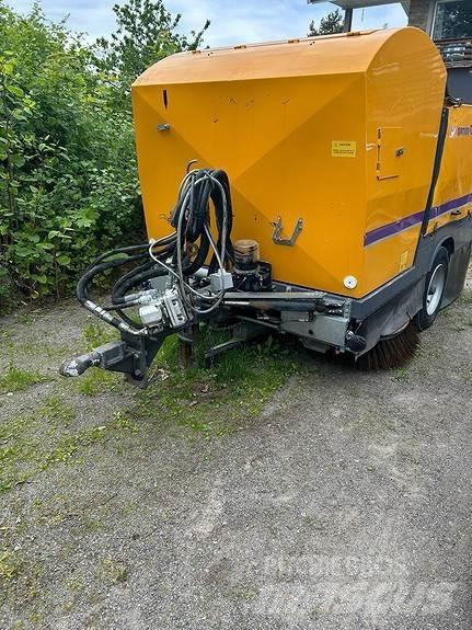 Broddgothia Muud teekoristamise ja lumekoristamise masinad