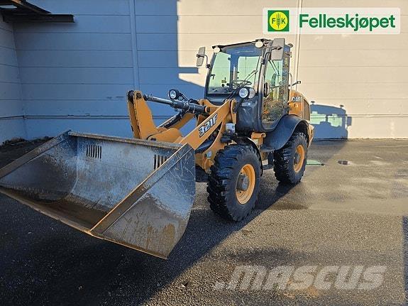 CASE 321f Rataslaadurid