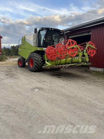 CLAAS Avero 240 Teraviljakombainid