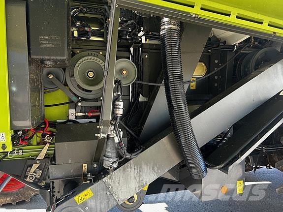 CLAAS Avero 240 Teraviljakombainid