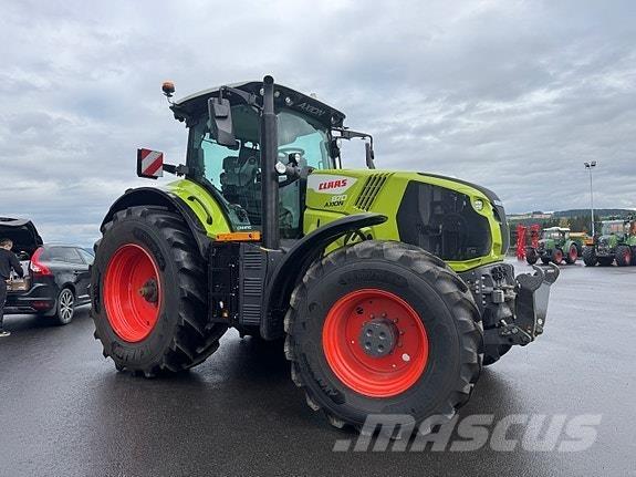 CLAAS Axion 870 Traktorid