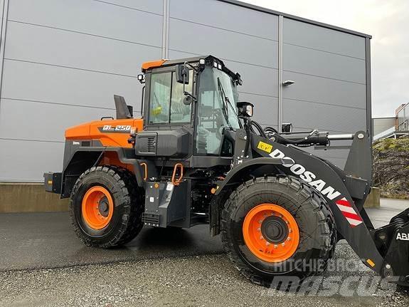 Doosan DL250-7 Rataslaadurid