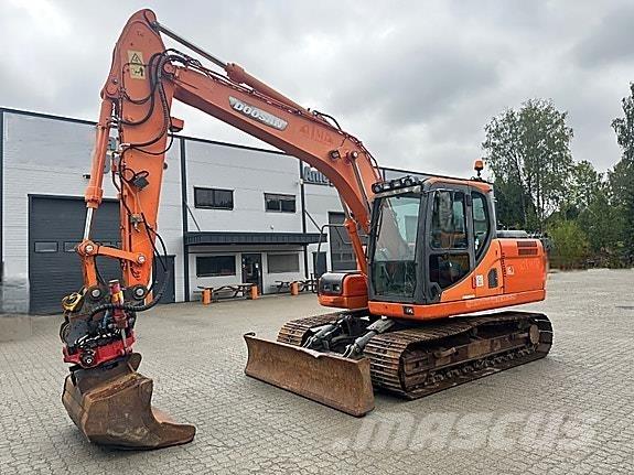 Doosan DX140LC Roomikekskavaatorid