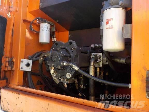 Doosan DX225LC-3 Roomikekskavaatorid