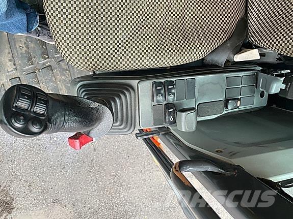 Doosan DX235LCR-5 Roomikekskavaatorid