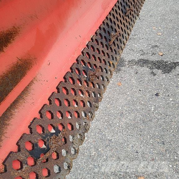 Duun 2018 Muud teekoristamise ja lumekoristamise masinad