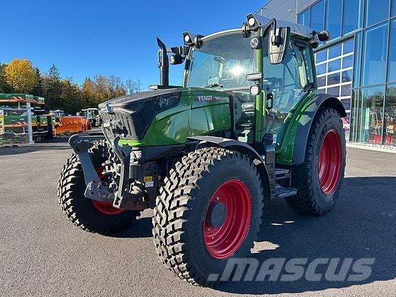 Fendt 211 Profi Traktorid