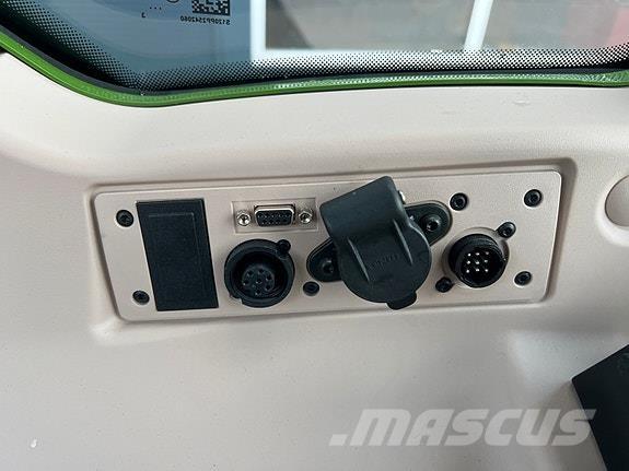 Fendt 211 Profi+ Traktorid