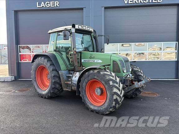 Fendt 712 Favorit Traktorid