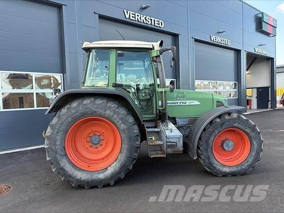 Fendt 712 Favorit Traktorid
