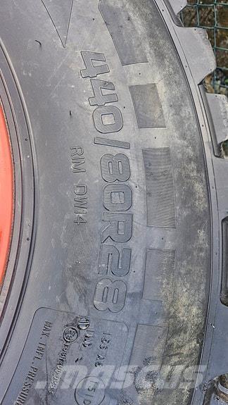 Fendt 724 Vario Traktorid