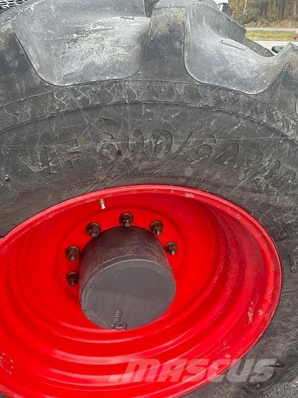 Fendt 828 Vario Traktorid