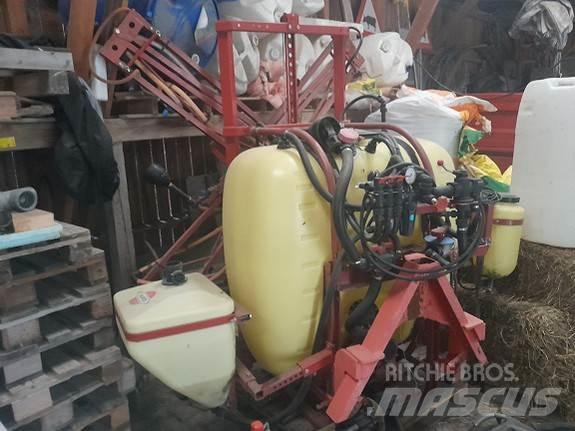 Hardi NK400 Iseliikuvad pritsid