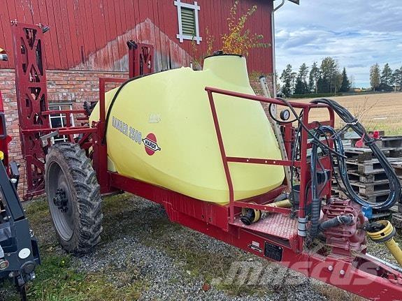 Hardi Ranger 2500 Iseliikuvad pritsid