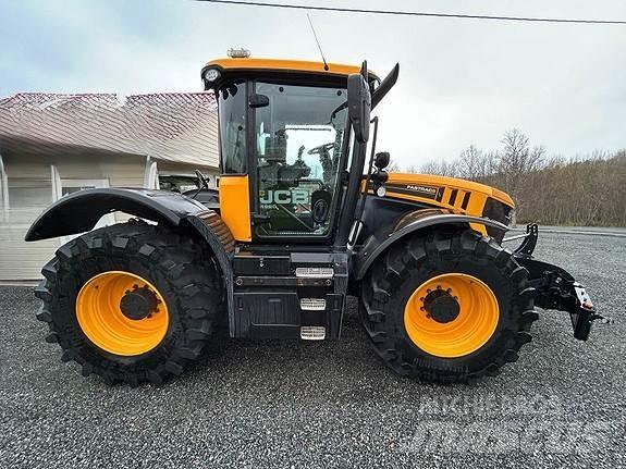 JCB FASTRAC 4220 Traktorid