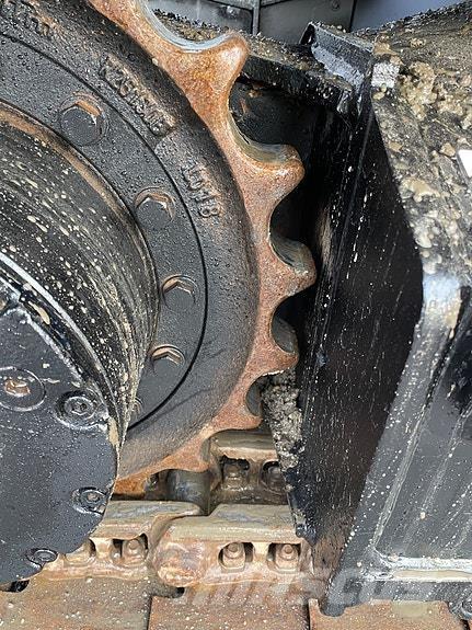 JCB JX 140LCD Roomikekskavaatorid