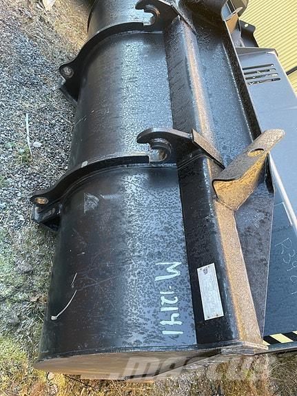 JCB med BM Rehvid, rattad ja veljed