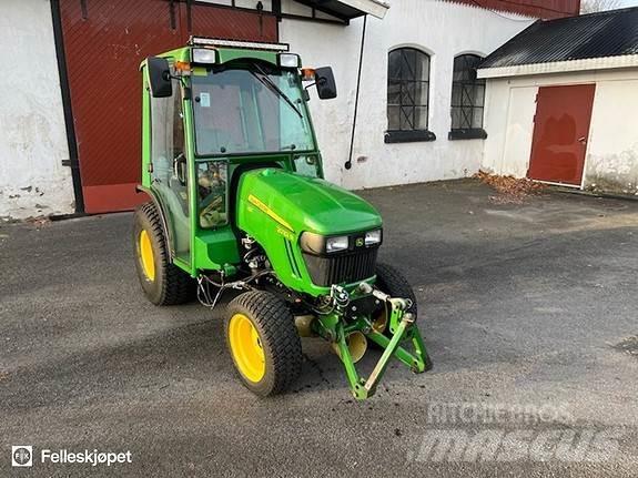John Deere 2032R Traktorid