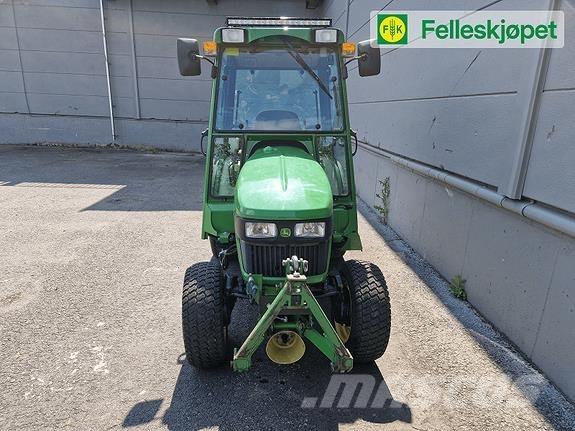 John Deere 2032R Traktorid