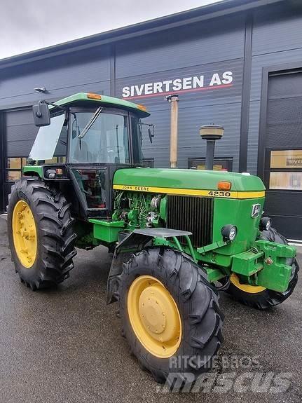 John Deere 4230 Traktorid