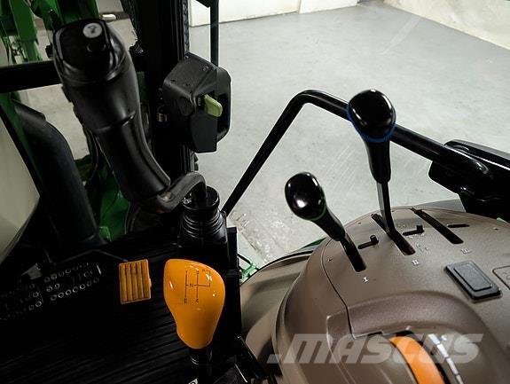 John Deere 5085M Traktorid