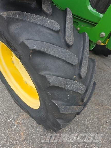 John Deere 5100R Traktorid