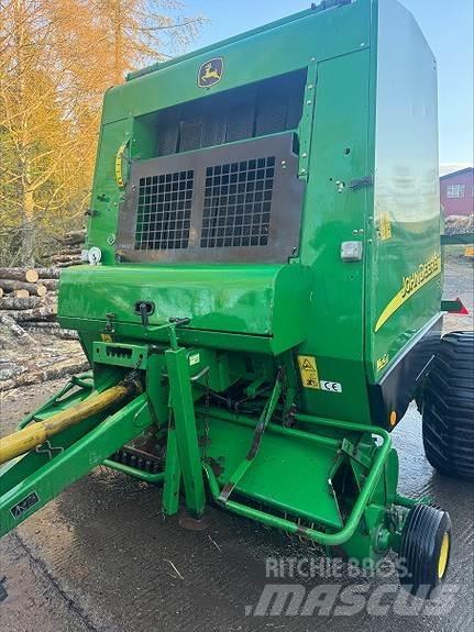 John Deere 582 Ruloonpressid