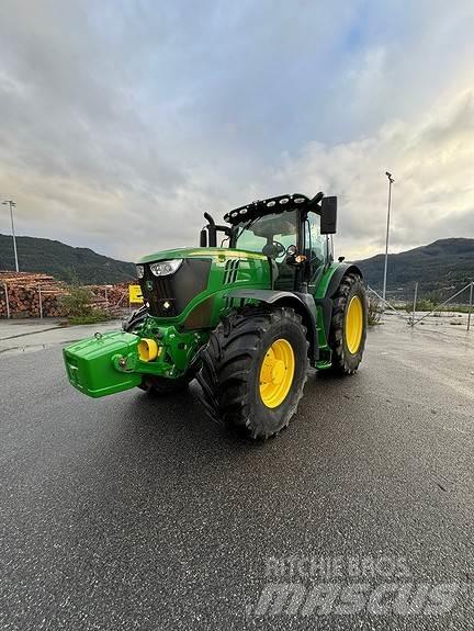 John Deere 6215R Traktorid