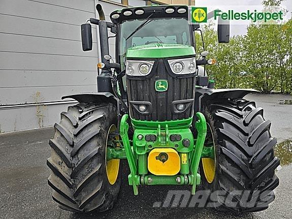 John Deere 6215R Traktorid