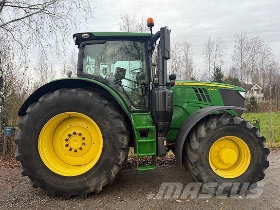 John Deere 6215R Traktorid