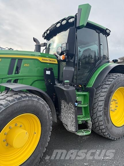 John Deere 6R 250 Traktorid