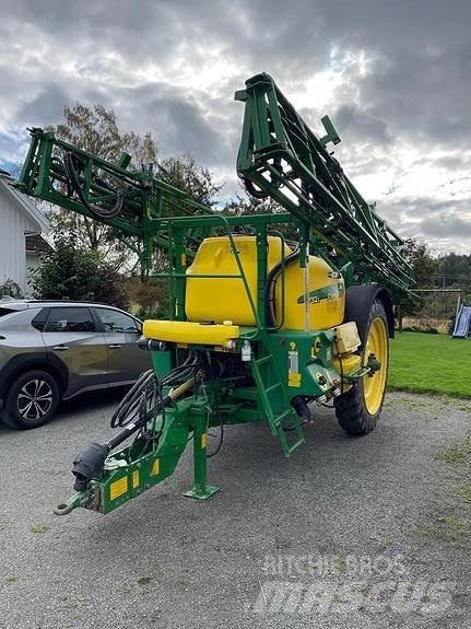 John Deere 732i Iseliikuvad pritsid