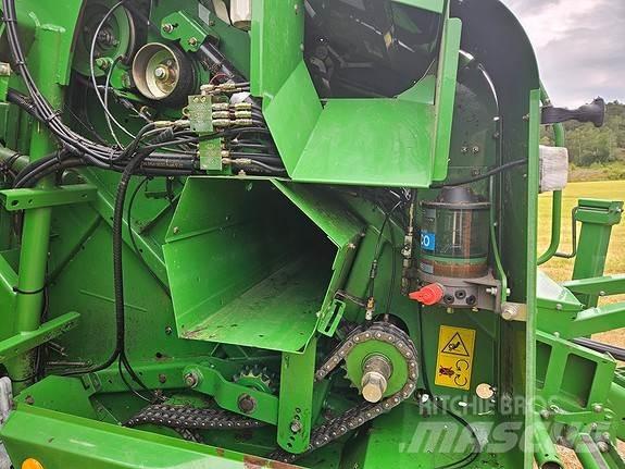 John Deere 744 Ruloonpressid