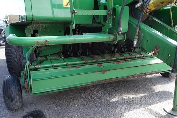 John Deere 744 744 Ruloonpressid