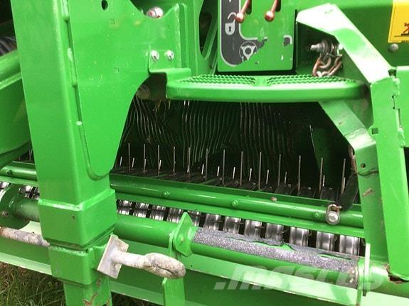 John Deere C441HR Ruloonpressid
