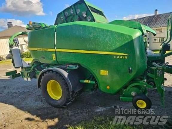 John Deere C441R Ruloonpressid