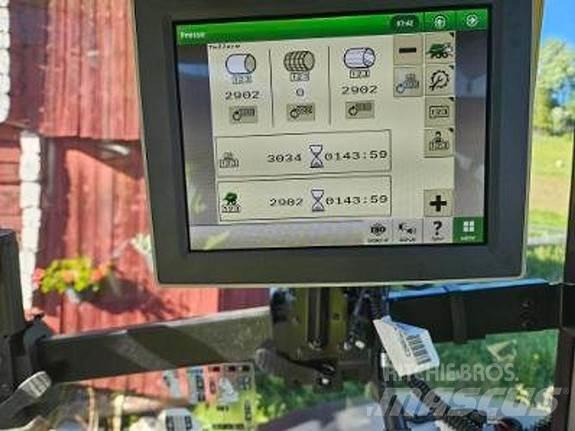 John Deere C441R Ruloonpressid