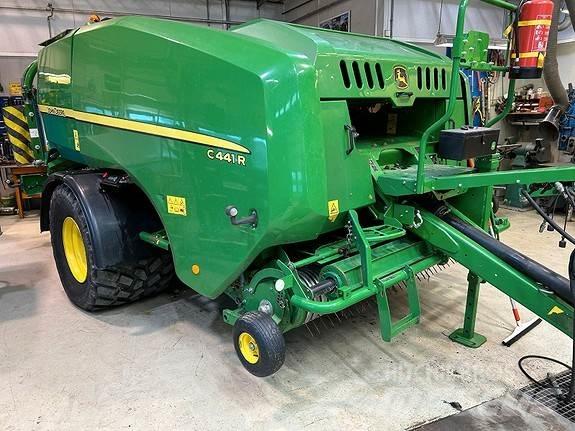 John Deere C441R Ruloonpressid