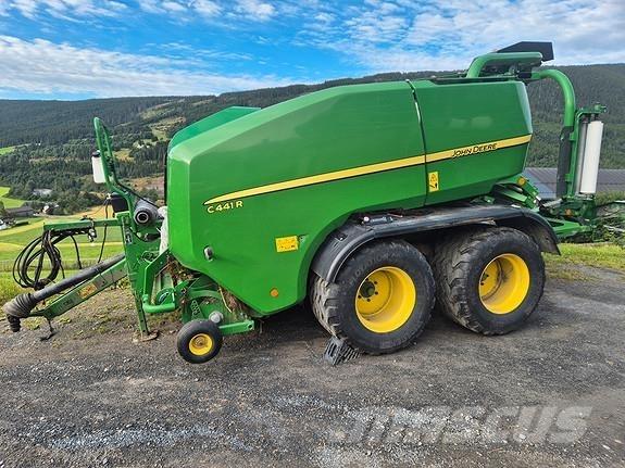 John Deere C441R Ruloonpressid