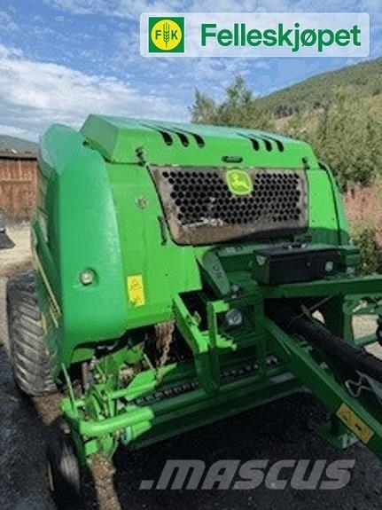 John Deere F440R Ruloonpressid