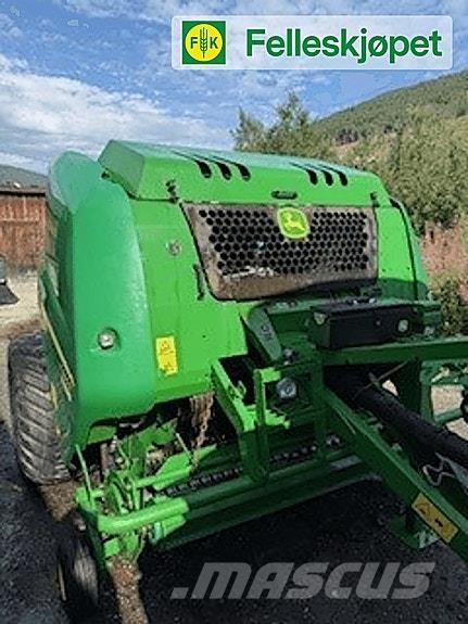 John Deere F440R Ruloonpressid