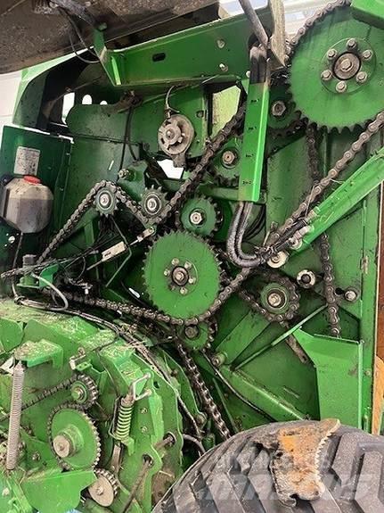 John Deere F441 Ruloonpressid