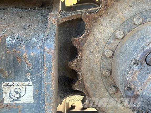 Kobelco SK75SR-7 Roomikekskavaatorid
