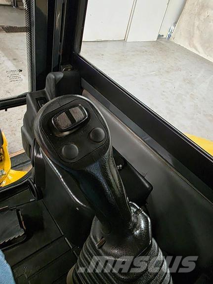 Komatsu PC26MR-3 Miniekskavaatorid < 7 t