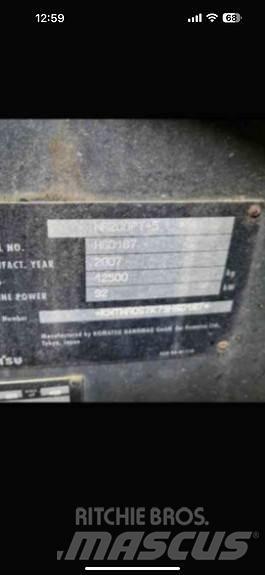 Komatsu WA200 PT Rataslaadurid