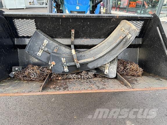 New Holland T4.75 Traktorid