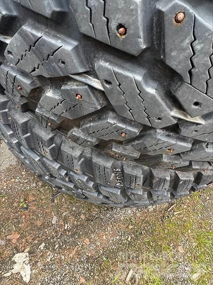 Nokian Hakkapelita Muud põllumajandusmasinad