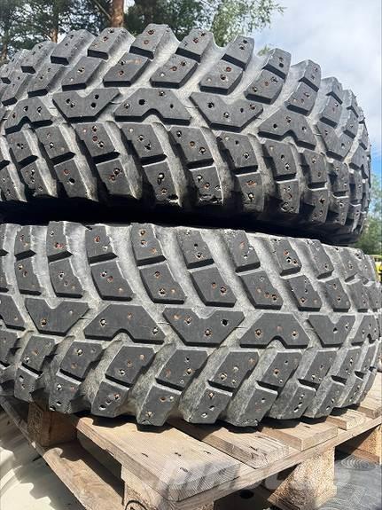 Nokian TRI 2 Rehvid, rattad ja veljed